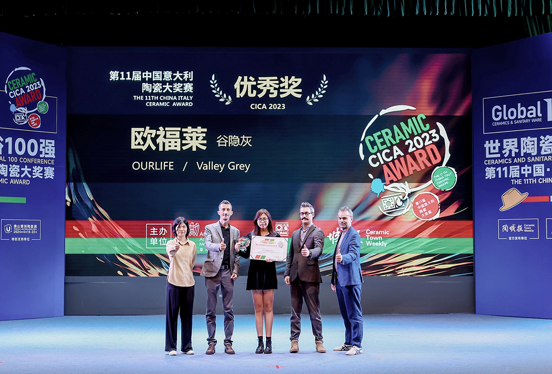 1697090014342351.jpg 2換長裙的圖.jpg